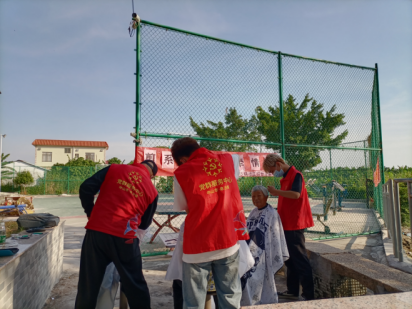 阜沙鎮(zhèn)禁毒信息〔2021〕第84期--【阜沙禁毒】開展禁毒宣傳公益活動 社戒人員參與愛心義剪（202