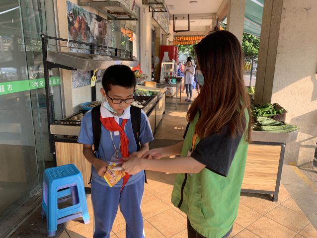 三鄉(xiāng)鎮(zhèn)開展“守護校園安全，護學禁毒兩不誤”宣傳活動三鄉(xiāng)鎮(zhèn)開展“守護校園安全，護學禁毒兩不誤”宣傳活動